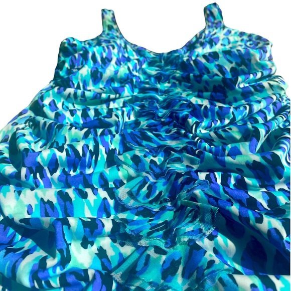 Profile Tankini with Underwire Built in Bra Size 34D - Picture 3 of 7